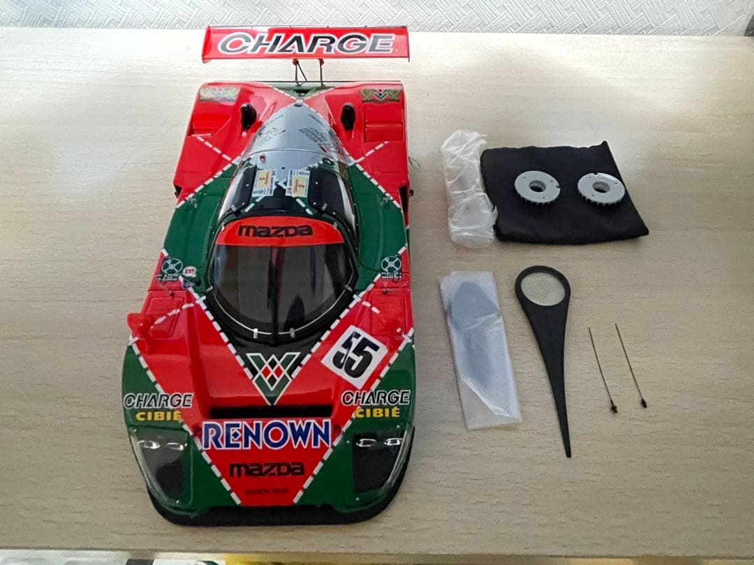 オートアート 1/18 MAZDA 787B 1991 #55 トロフィー付き