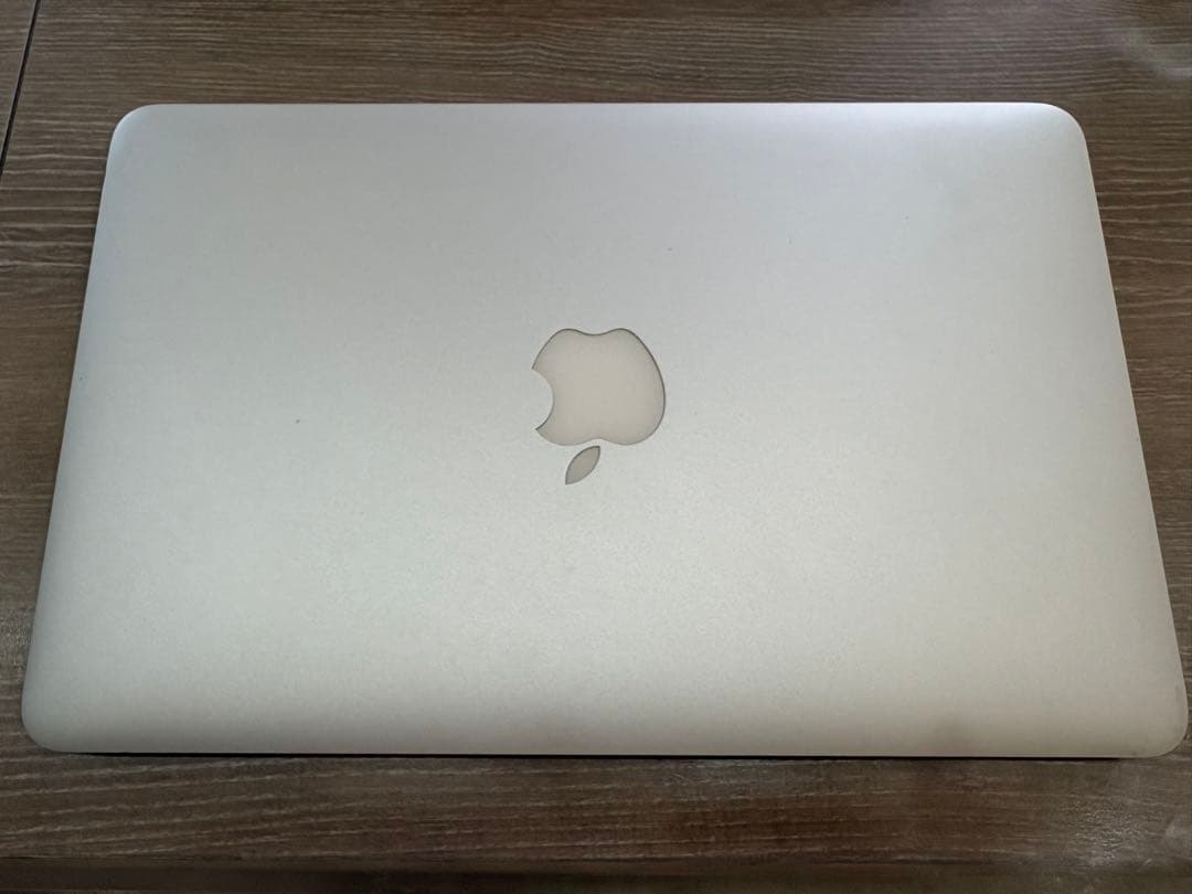 MacBook本体 MacBook Air 11 inch early 2015 128GB