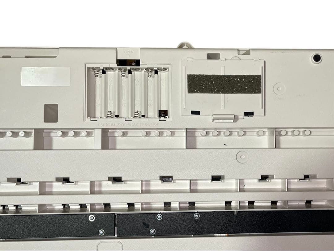 CASIO LK-121 光ナビゲーションキーボード 動作確認済 ACアダプタ付