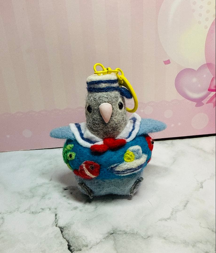 専用ページ　夏　羊毛フェルト　ボタンインコキーホルダー　オーダー品　鳥
