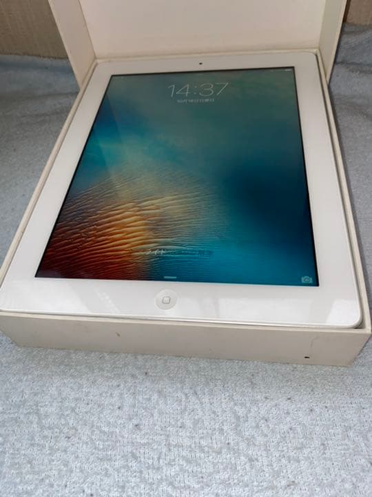 iPad 第3世代 Wi-fiモデル 16GB