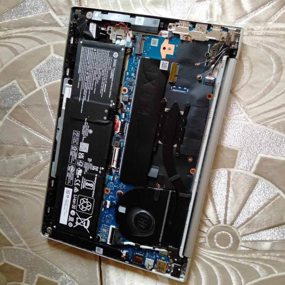 ジャンク HP 430 G8 11世代 i5 1135G7 1920x1080