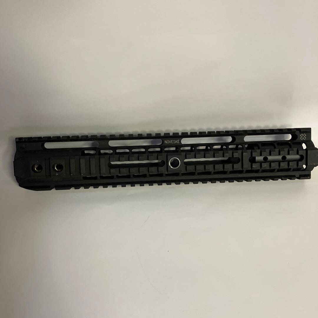 NOVESKE m4 ハンドガード 12.658インチ