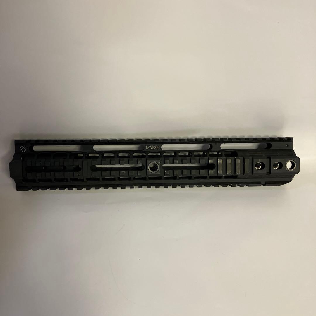 NOVESKE m4 ハンドガード 12.658インチ