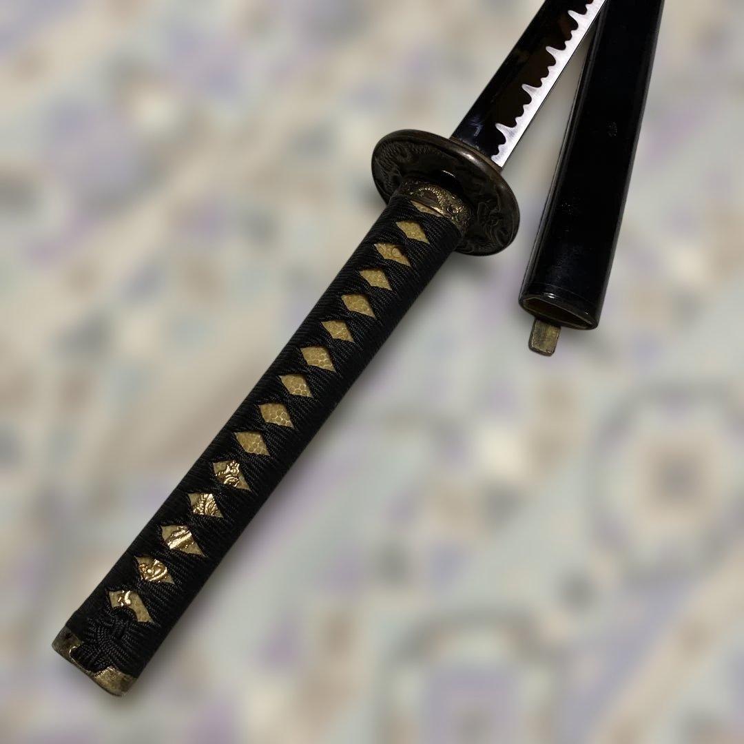 模造刀(小柄付) 黒柄 龍彫楕円鍔 黒呂鞘