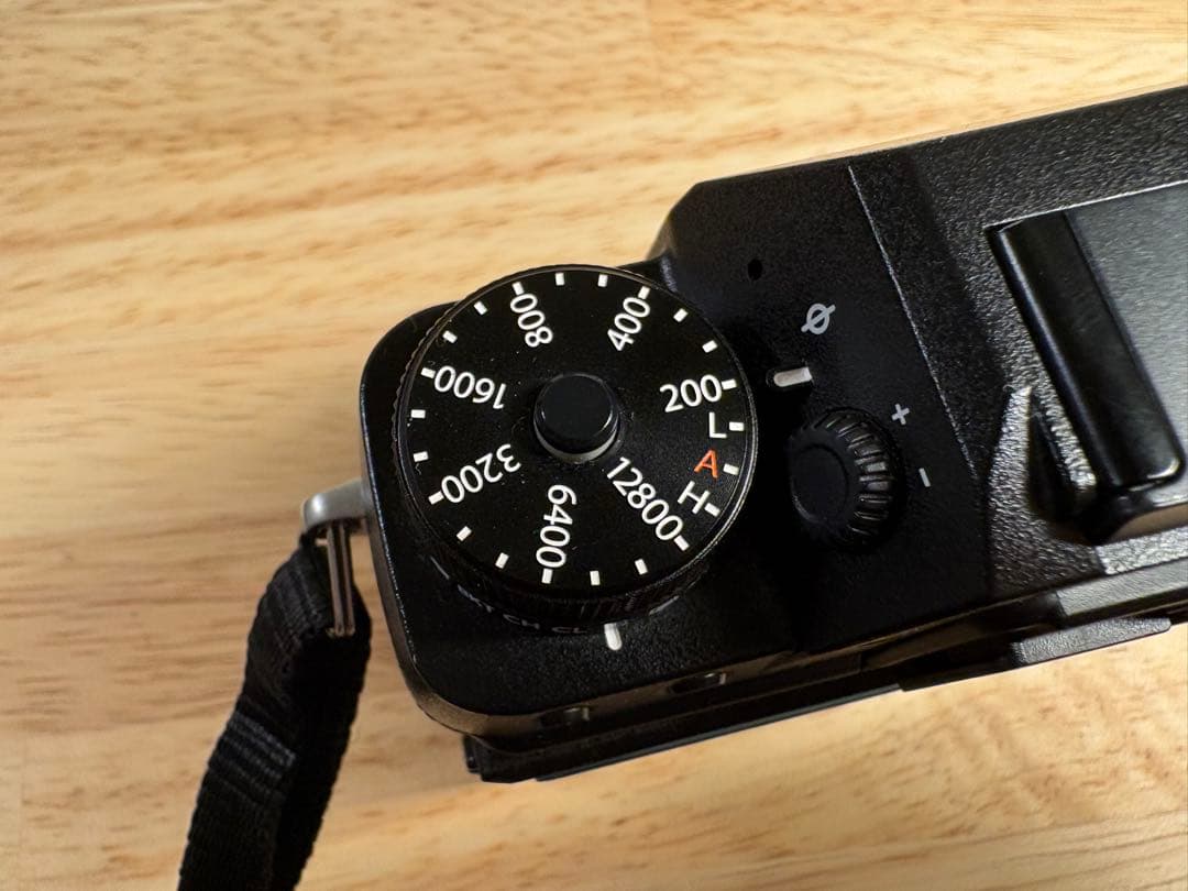 【美品】FUJIFILM X-T2 ミラーレス一眼カメラ