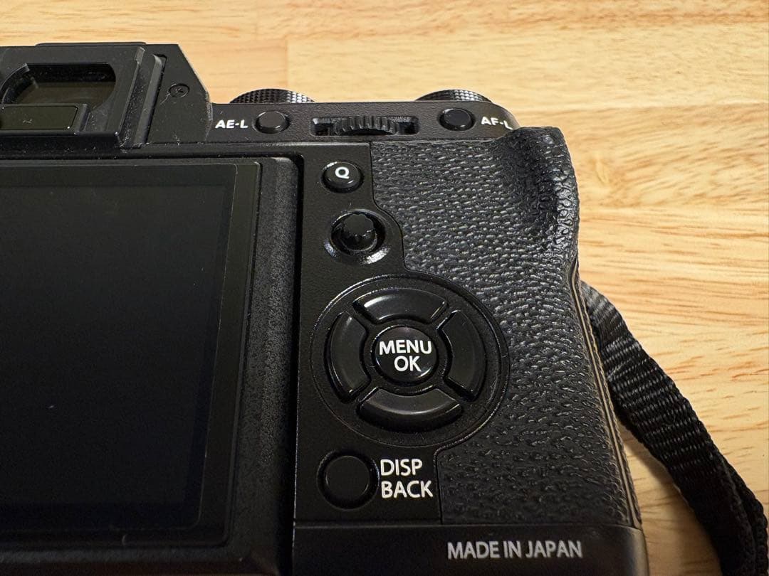 【美品】FUJIFILM X-T2 ミラーレス一眼カメラ