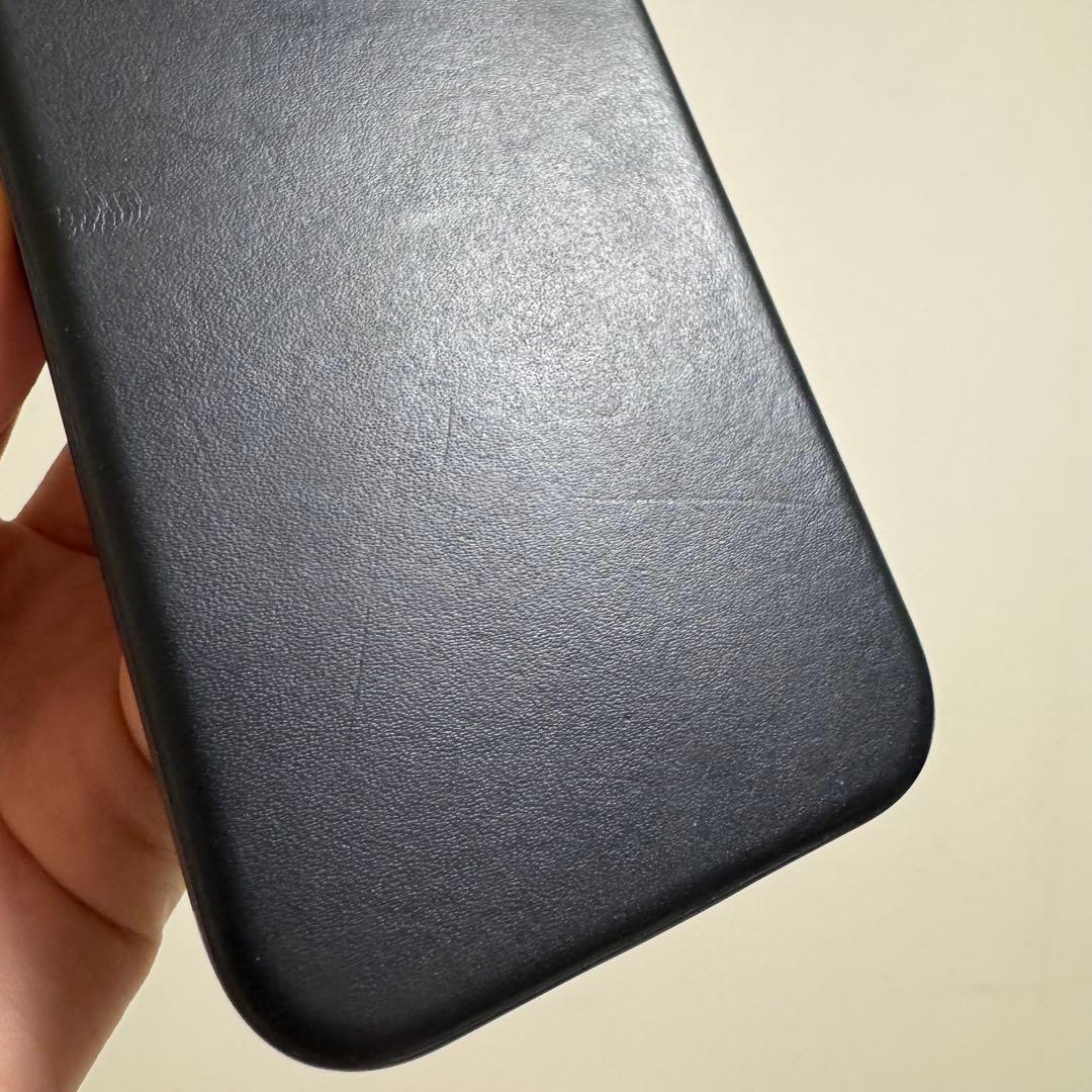 NOMAD ノマド iPhone15Pro レザーケース ホーウィンレザー