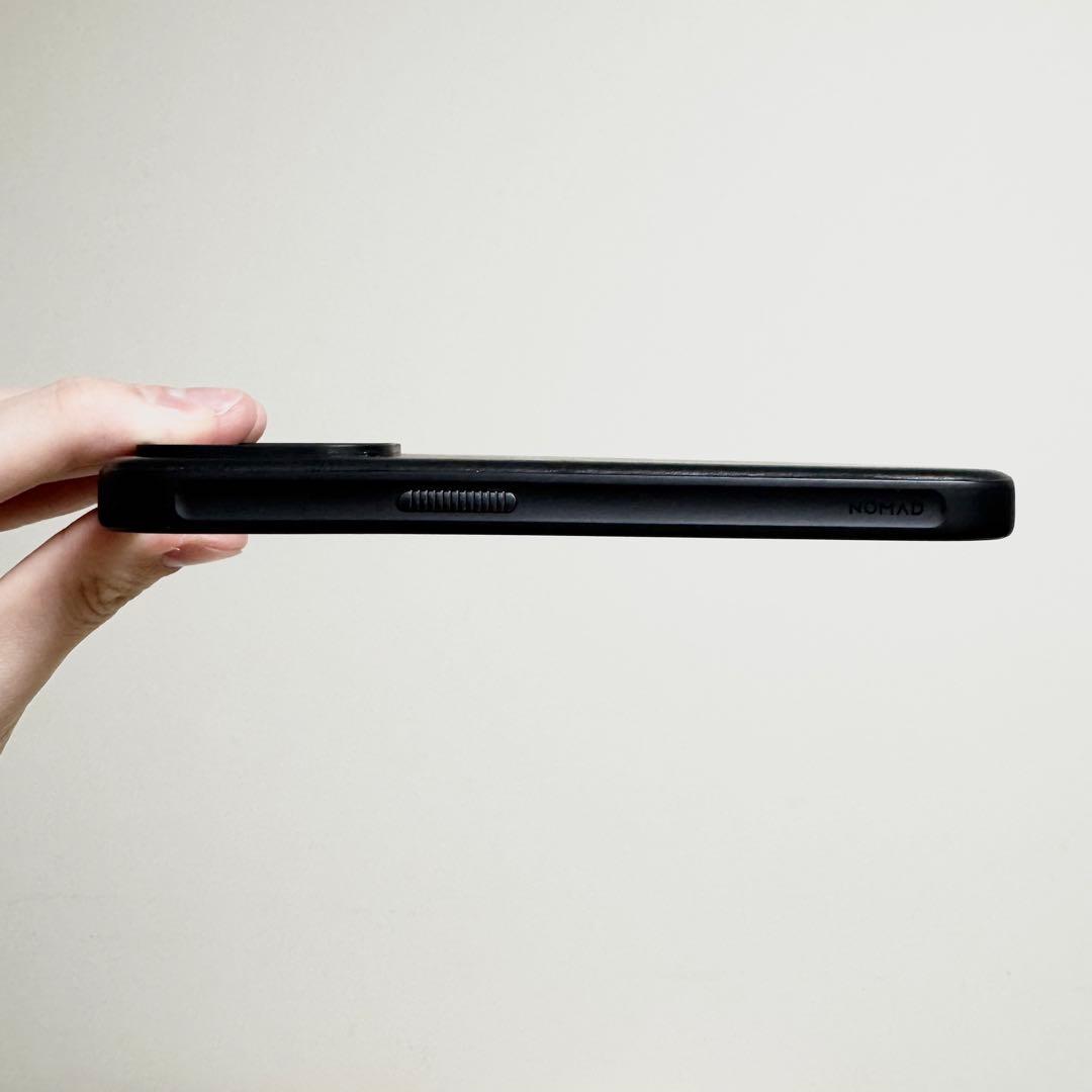 NOMAD ノマド iPhone15Pro レザーケース ホーウィンレザー