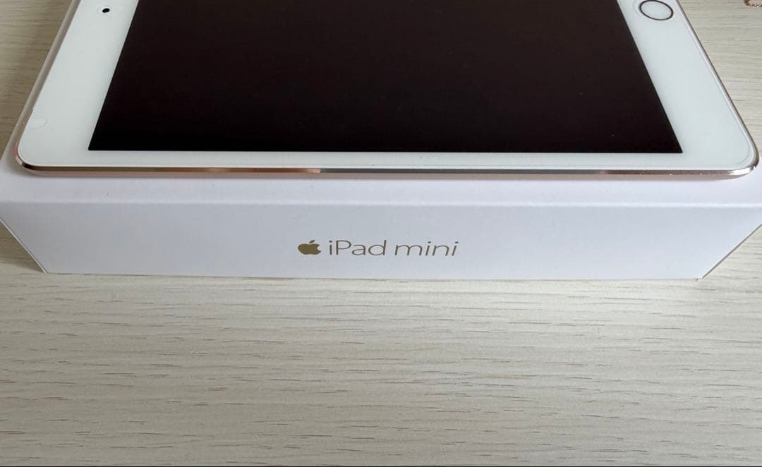 iPad mini 第4世代 128GB ゴールド Wi-Fi Cellular