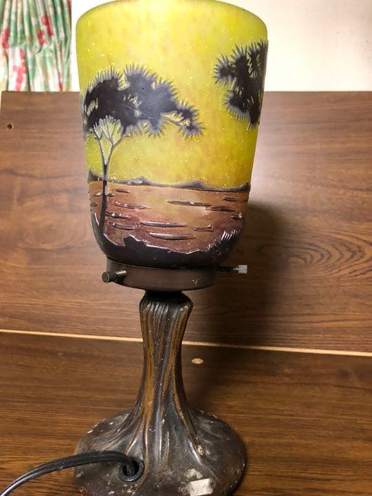 ステンドグラスランプ