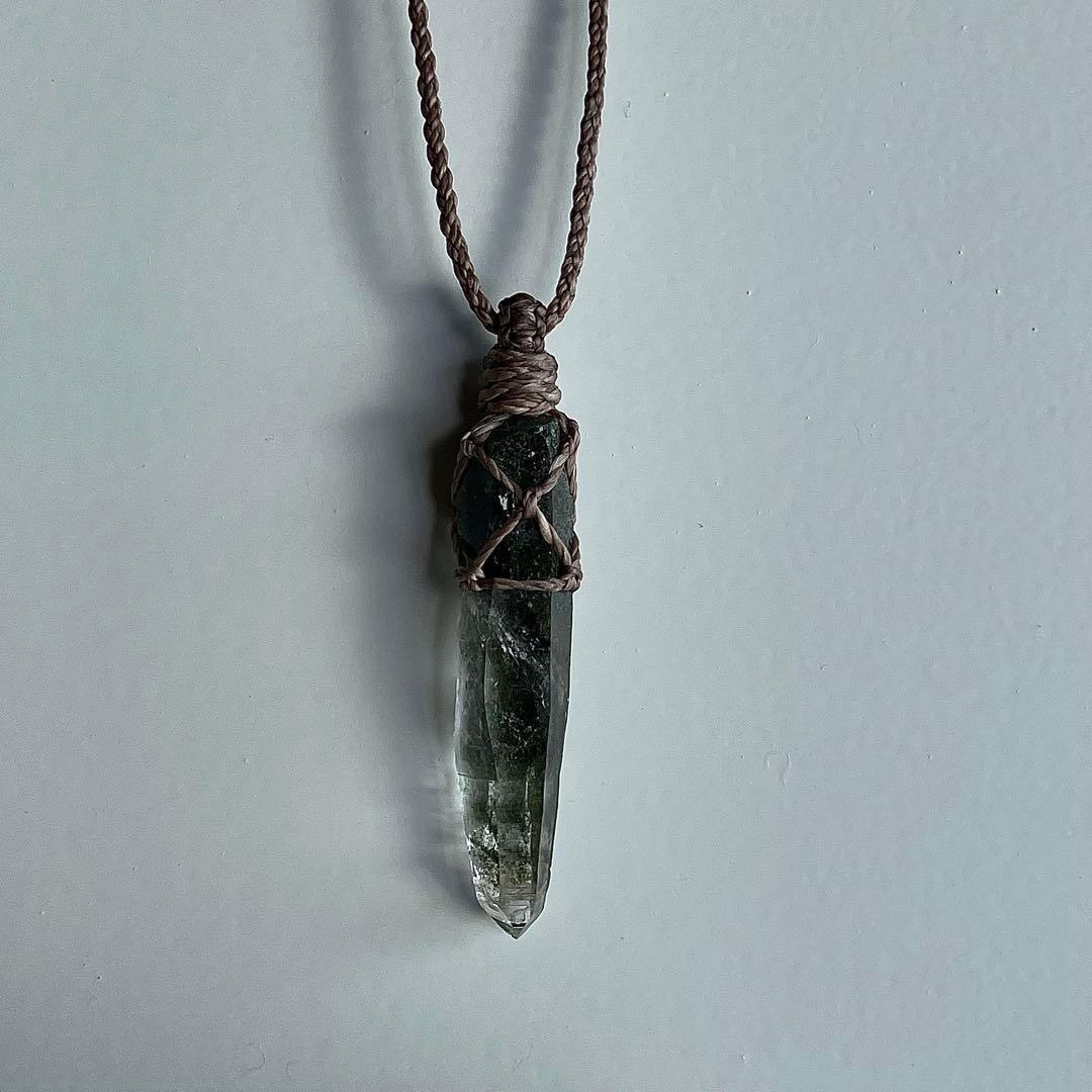 ヒマラヤ水晶 ガネッシュヒマール 緑泥石 ＊マクラメペンダント ネックレス 57