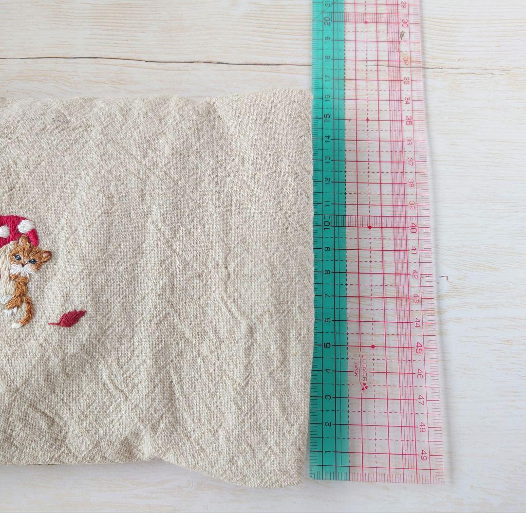 手刺繍入あずき/小豆のお腹ピロー【三毛猫の秋の収穫】