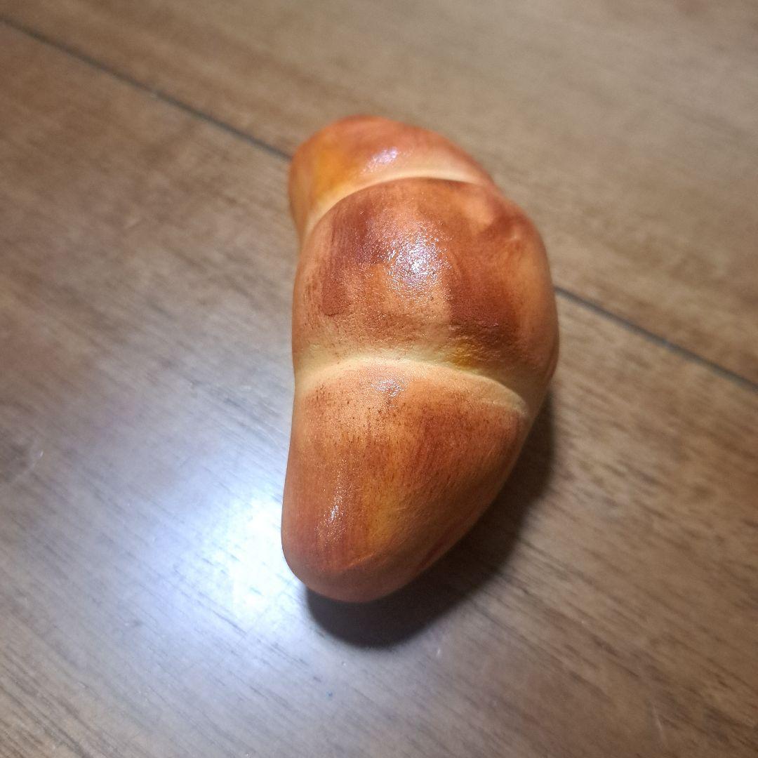 クロワッサン型置物