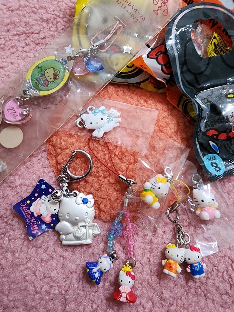 HELLO KITTY　当時品　マスコット・ストラップセット