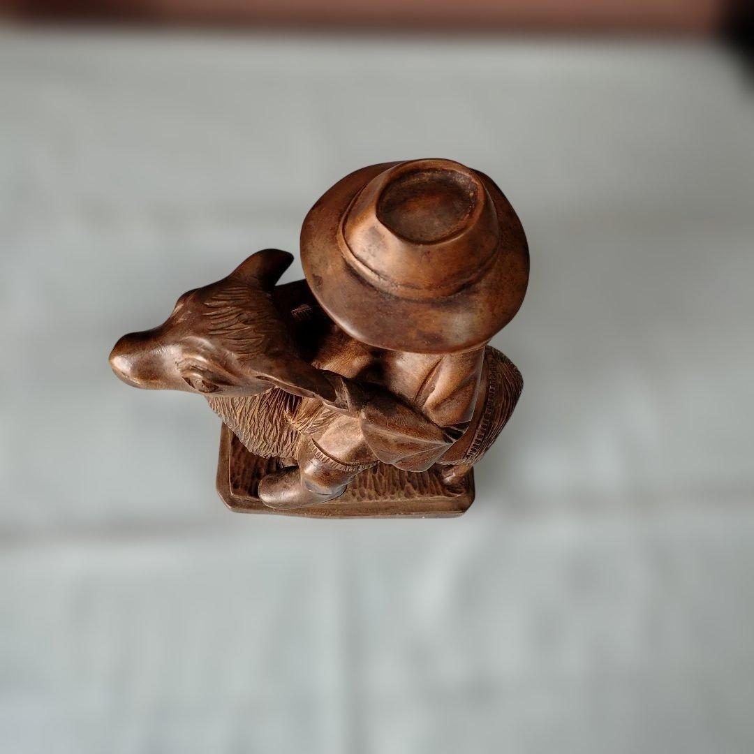 ペルー20世紀後半製民族美術硬木 繊細美麗一刀彫/ラマに乗る牧童/ヴィンテージ