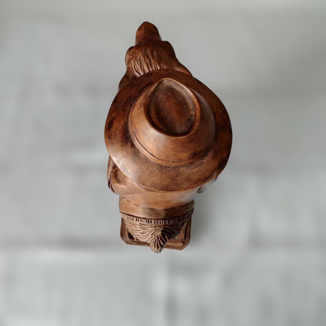 ペルー20世紀後半製民族美術硬木 繊細美麗一刀彫/ラマに乗る牧童/ヴィンテージ