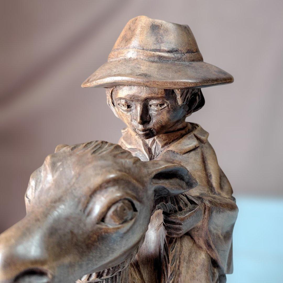 ペルー20世紀後半製民族美術硬木 繊細美麗一刀彫/ラマに乗る牧童/ヴィンテージ