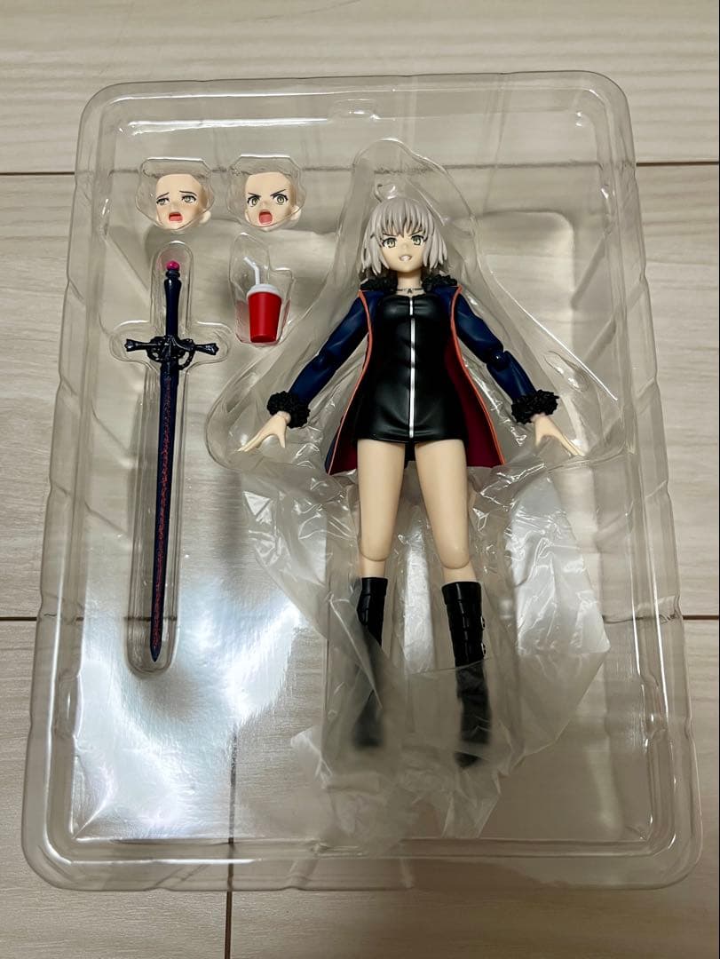 【開封済】figma アヴェンジャー/ジャンヌ・ダルク（オルタ）新宿ver.