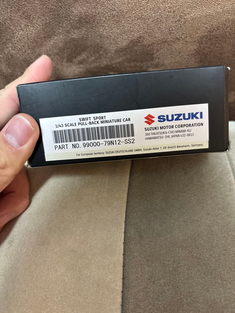 レア　非売品 1/43 スズキ スイフトスポーツ ミニカー ホワイト　ZC33S