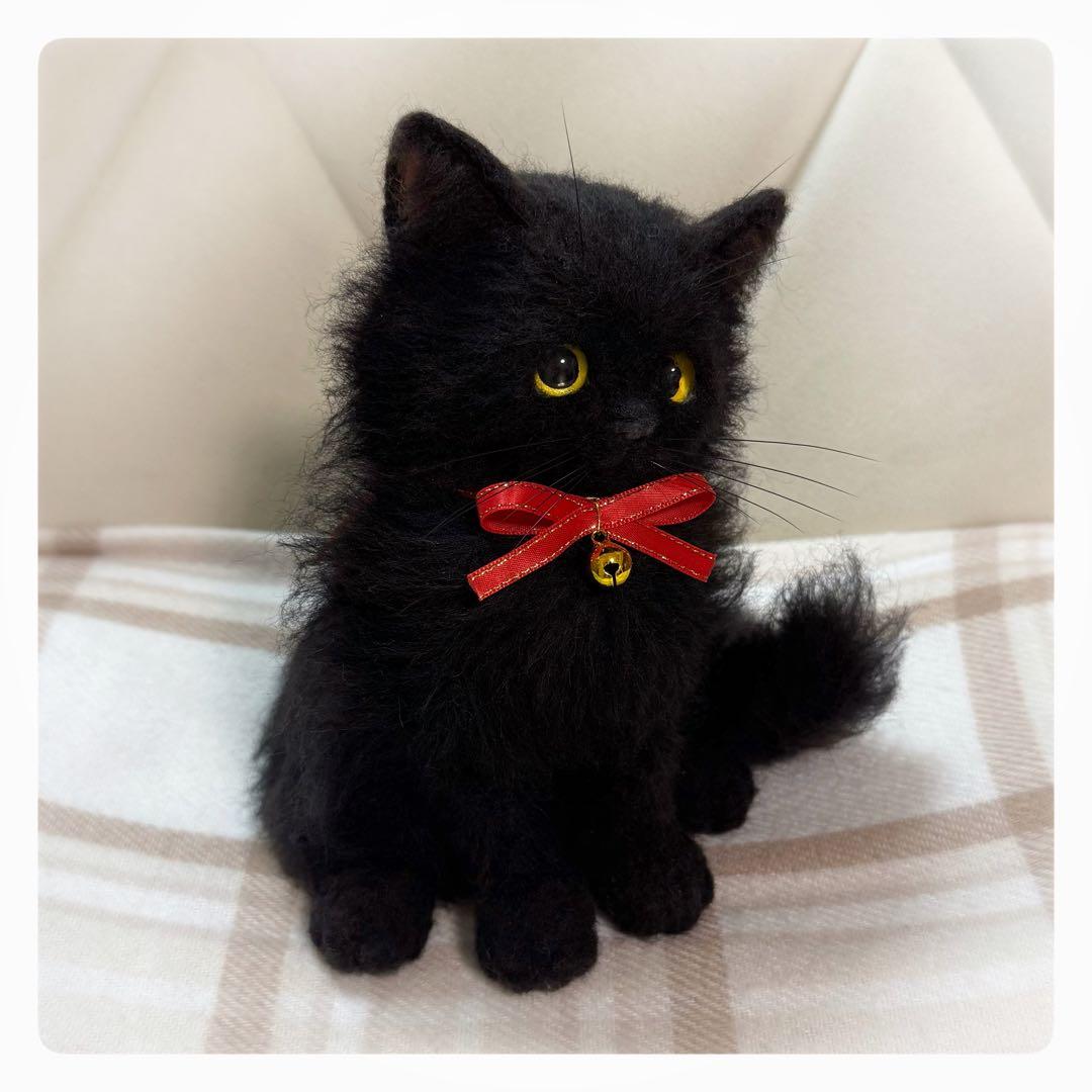 羊毛フェルト　黒猫　猫　ハンドメイド　観賞用 ぬいぐるみ 癒し アートドール