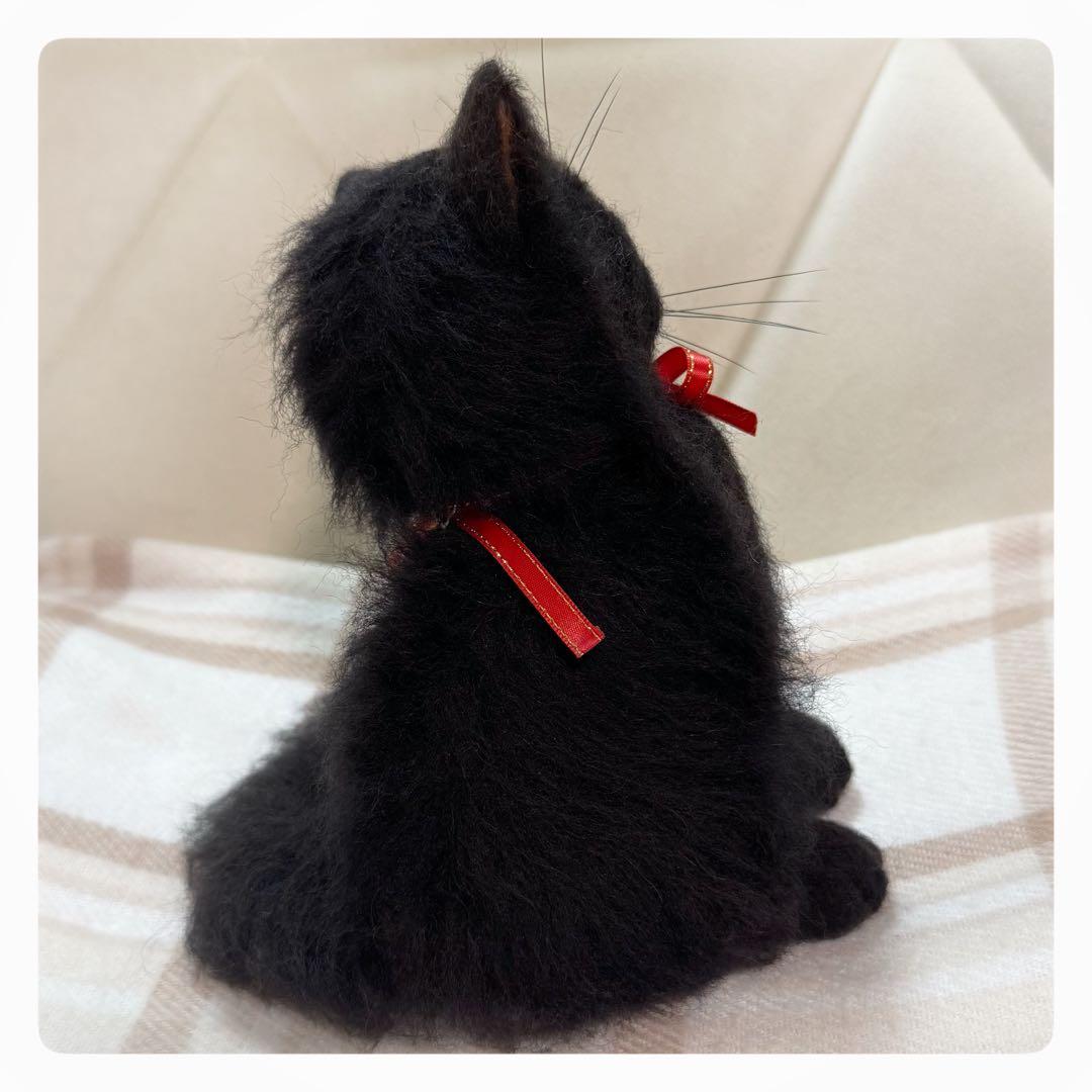 羊毛フェルト　黒猫　猫　ハンドメイド　観賞用 ぬいぐるみ 癒し アートドール