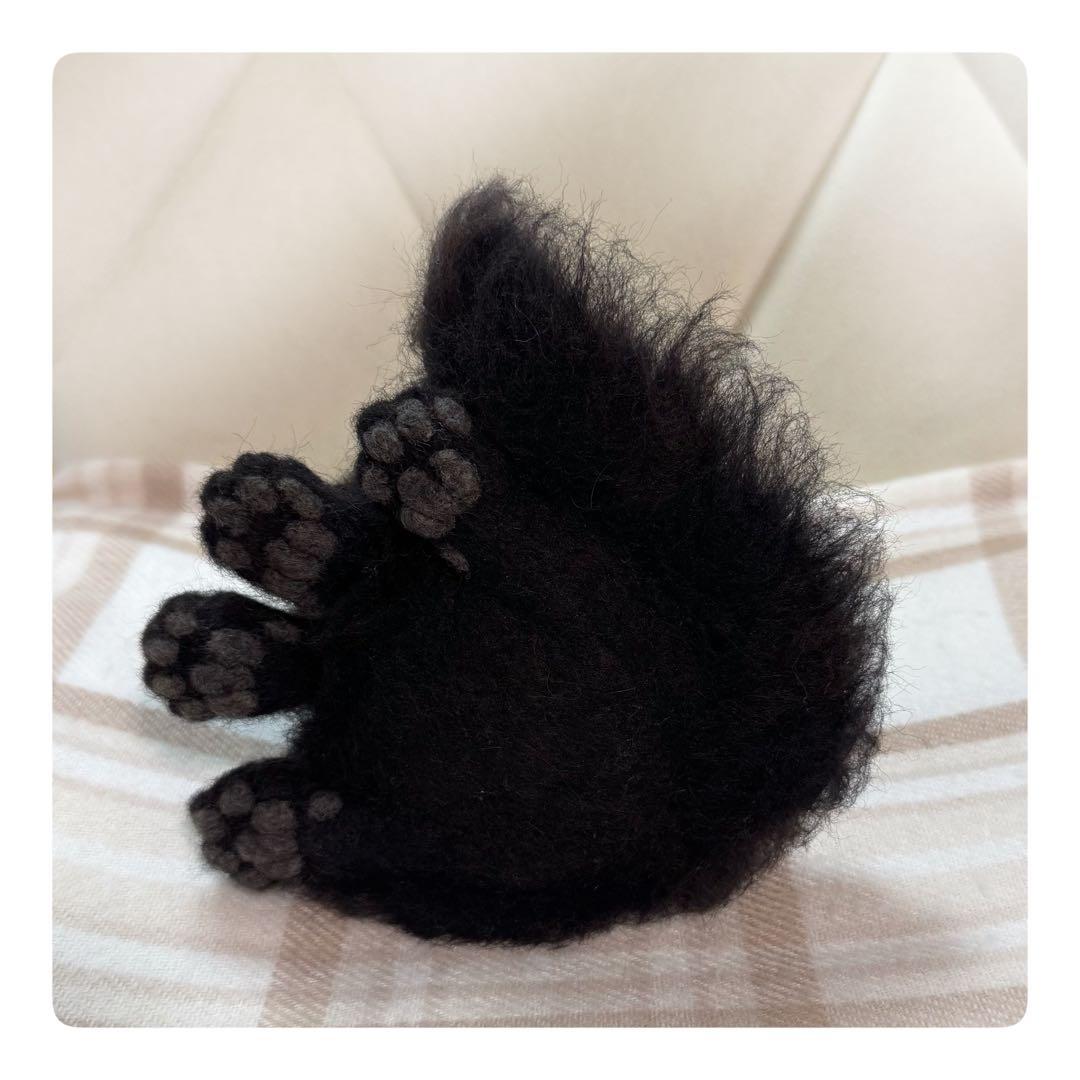 羊毛フェルト　黒猫　猫　ハンドメイド　観賞用 ぬいぐるみ 癒し アートドール