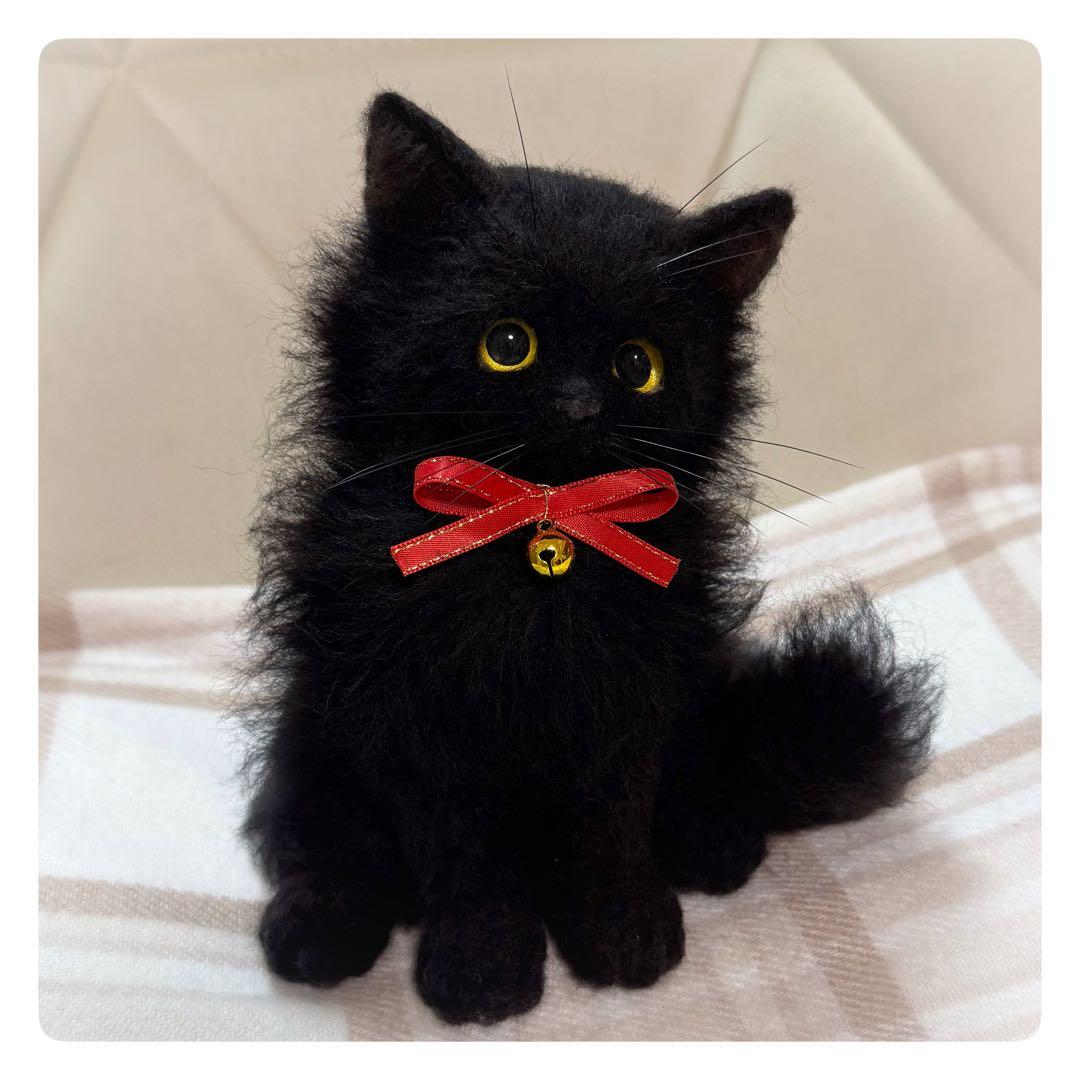 羊毛フェルト　黒猫　猫　ハンドメイド　観賞用 ぬいぐるみ 癒し アートドール