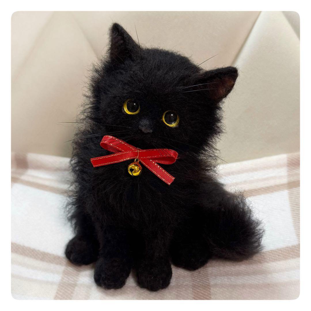 羊毛フェルト　黒猫　猫　ハンドメイド　観賞用 ぬいぐるみ 癒し アートドール
