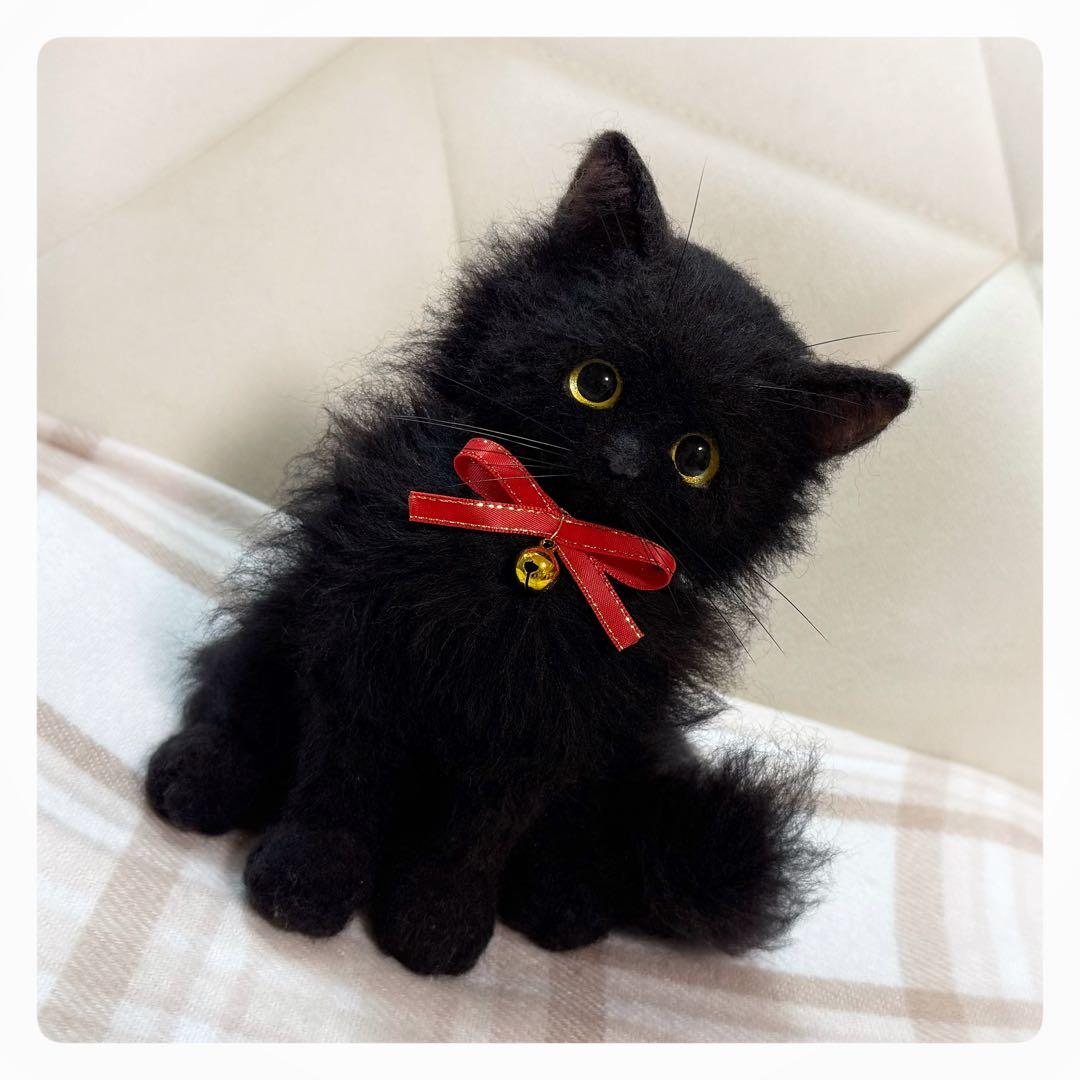 羊毛フェルト　黒猫　猫　ハンドメイド　観賞用 ぬいぐるみ 癒し アートドール