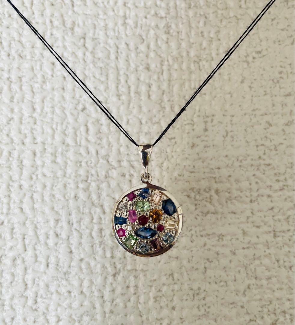 華やかなマルチカラーサファイアのラウンドペンダント✨