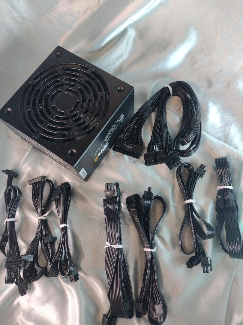 玄人志向 750W ゴールド KRPW-GA750W/90+ フルプラグイン