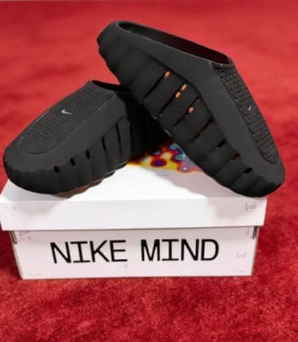 着せ替え服・アウトフィット Nike Mind 001 Mules black 28cm