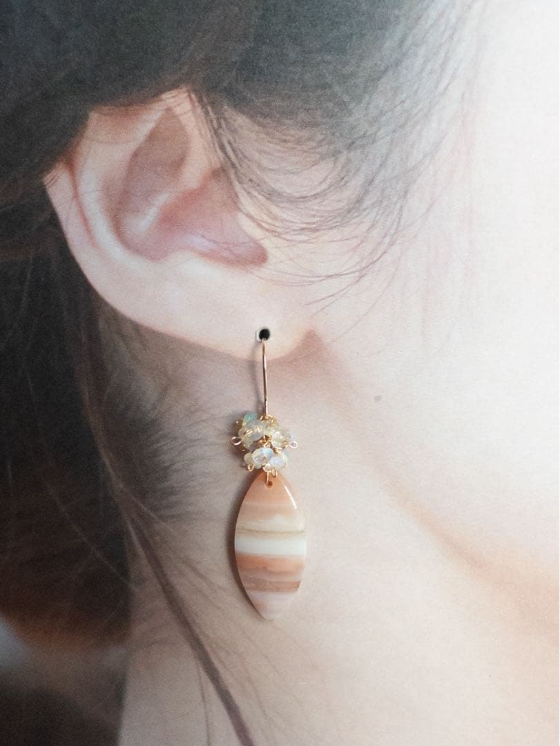 No.604✨天然石✨カーネリアンアゲート×オパールのピアス　14kgf