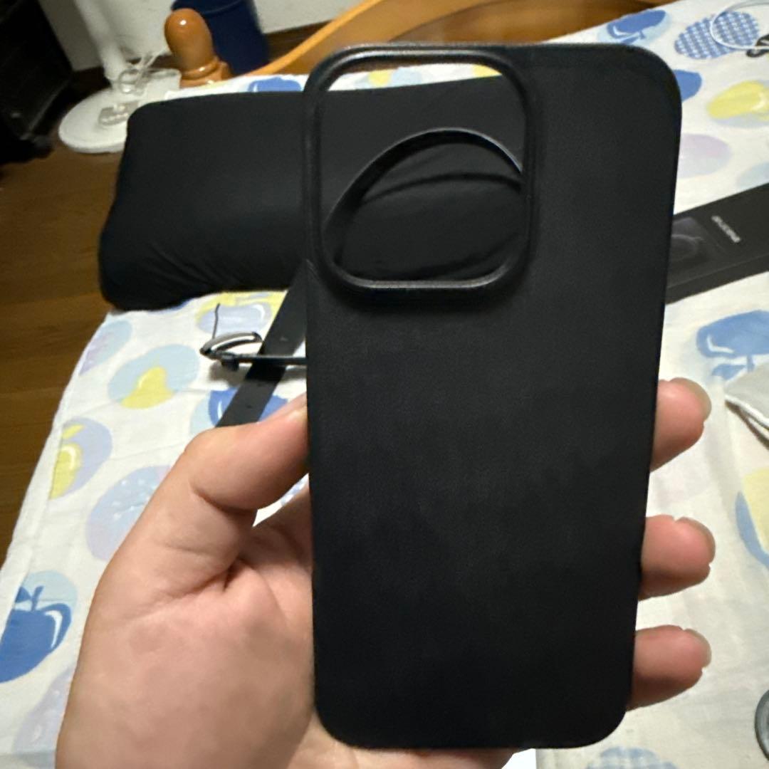 iPhoneアクセサリー NOMAD Magnetic Leather Back iPhone 16Pro