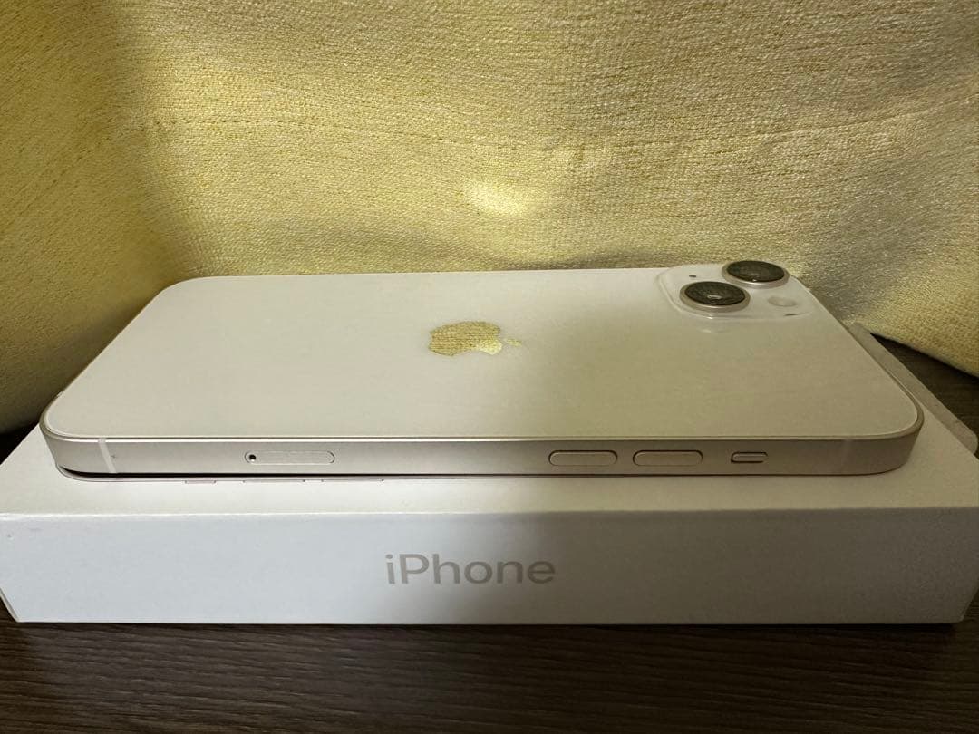 Apple iPhone 14 plus スターライト(ホワイト)本体