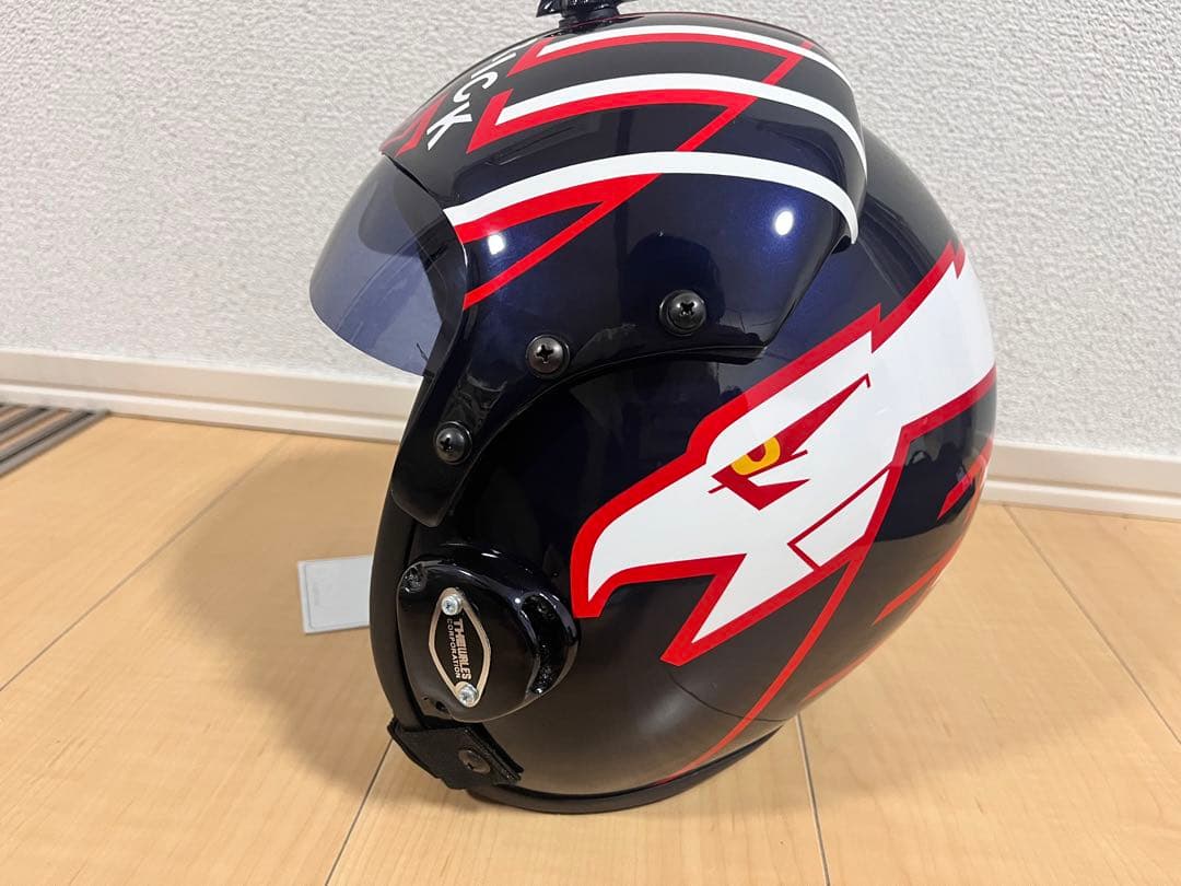 トップガン　マーヴェリック　HGU-33 ヘルメット　ピンバッジと専用袋付き
