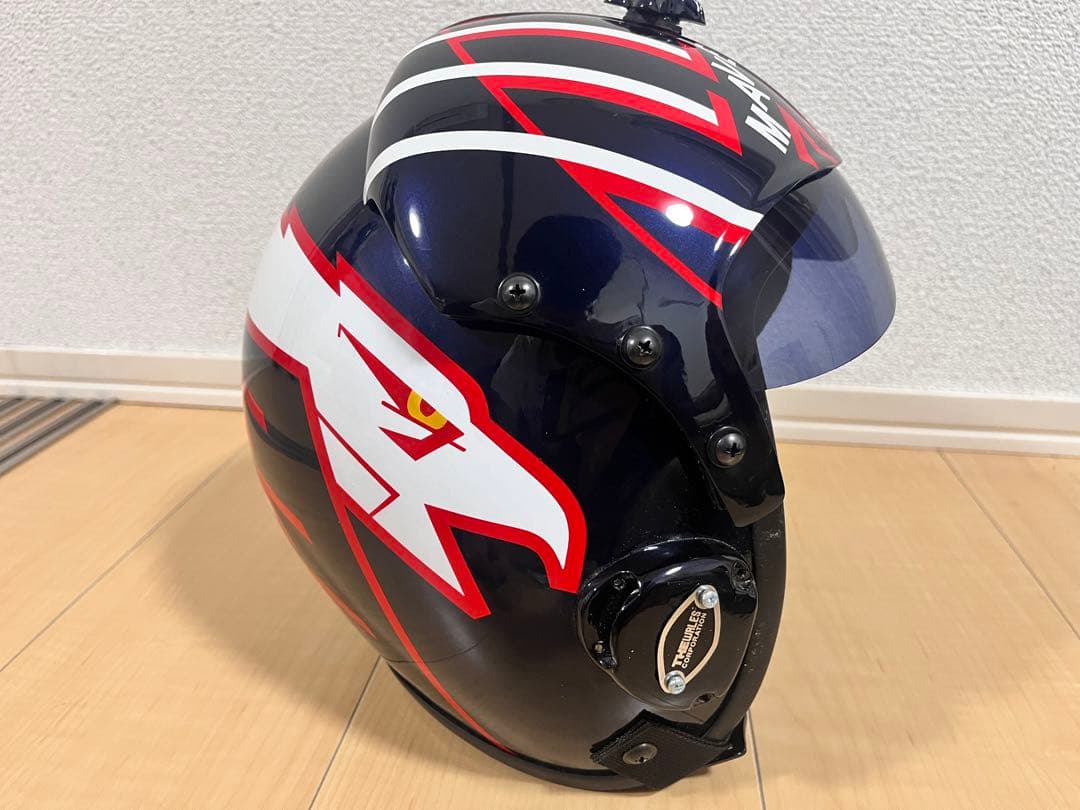 トップガン　マーヴェリック　HGU-33 ヘルメット　ピンバッジと専用袋付き
