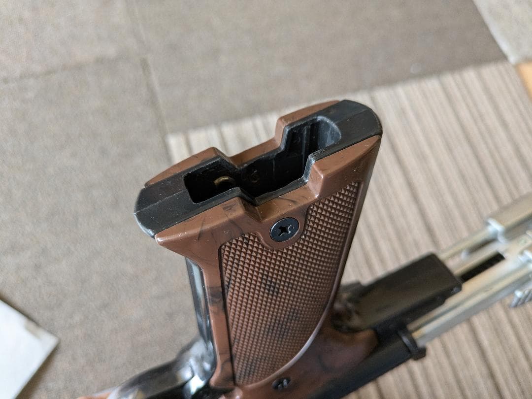 タカトク SSオートマグカスタム 純正＆BB弾用カートリッジ付き