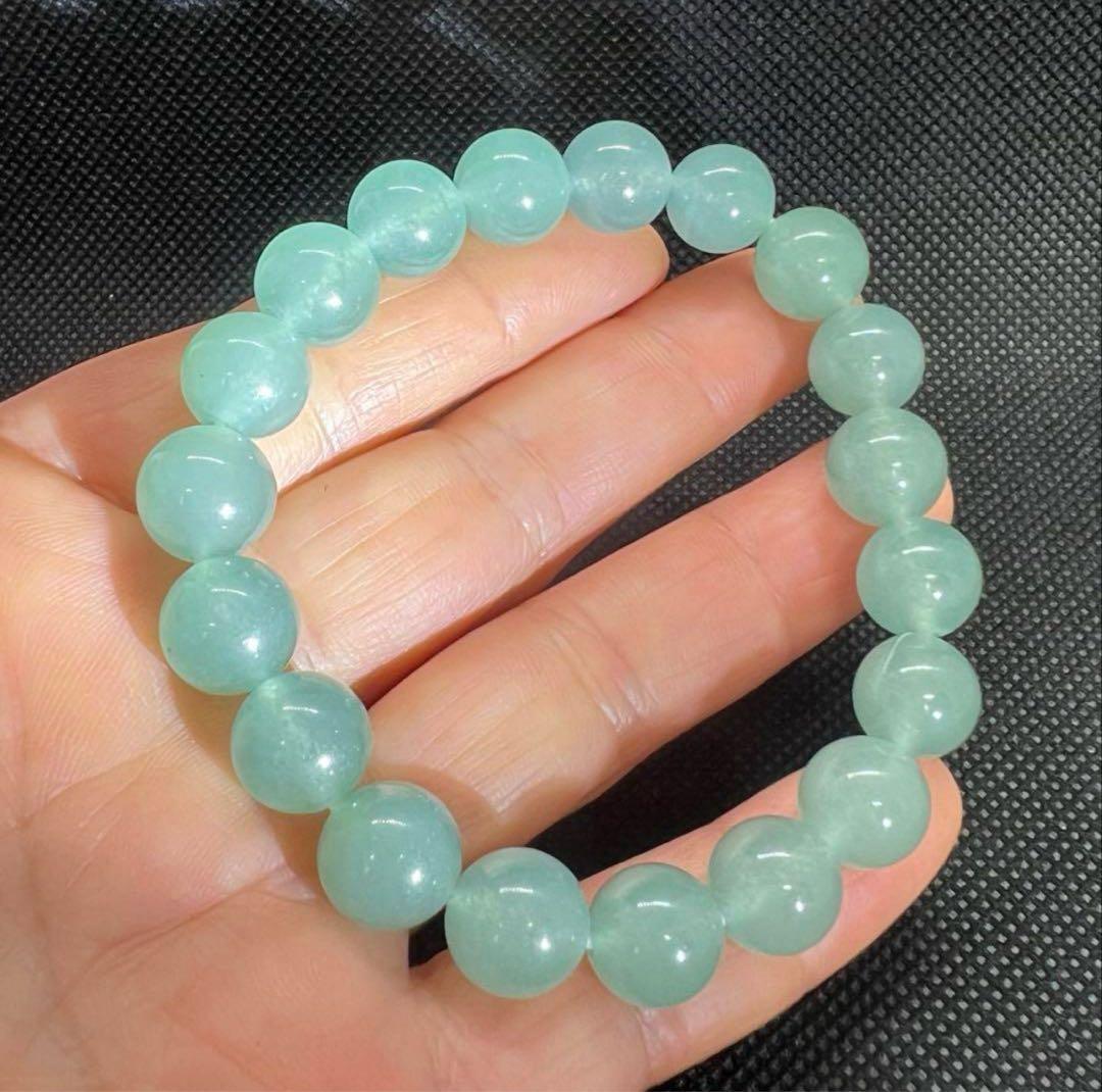 ミャンマー産Aランク翡翠スカイブルーのパワーストーンブレスレットAB977