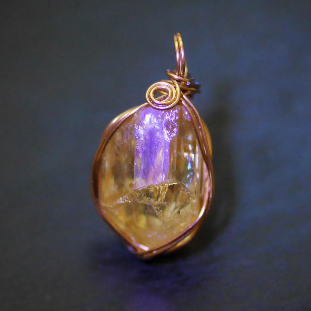 ワイヤー巻き☆宝石質 レインボー・イエローアパタイト・1（チェーン付）