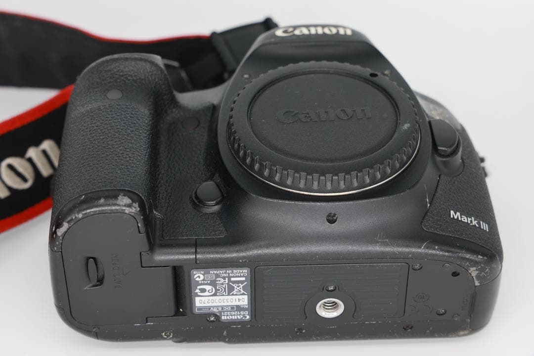 デジタルカメラ Canon EOS 5D Mark iii