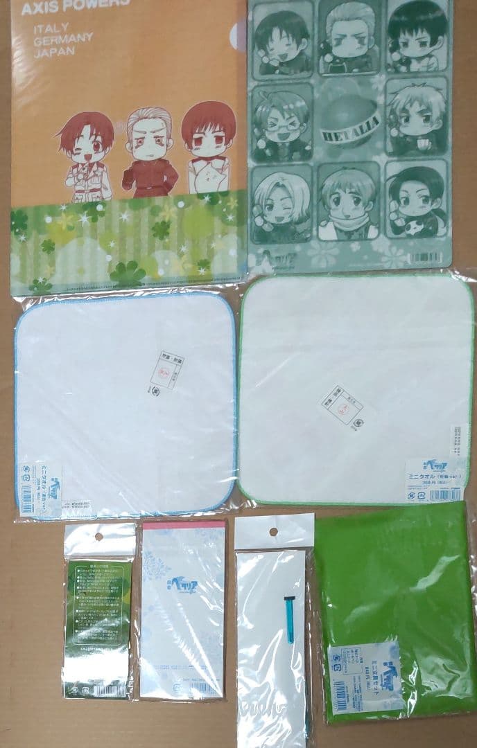 劇場版 銀幕ヘタリア　携帯ストラップ、下敷き、ミニ文具セット未開封品8点