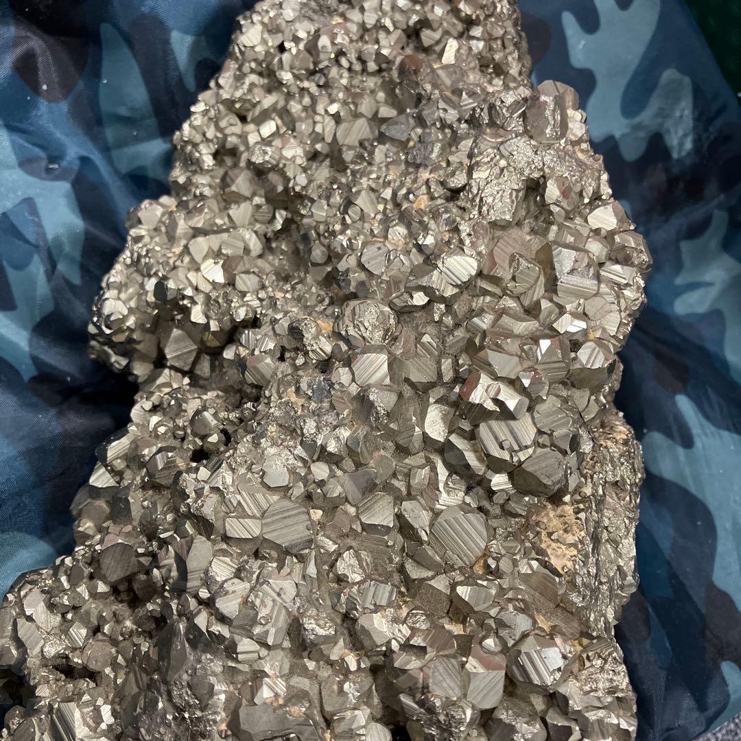 パイライトの原石