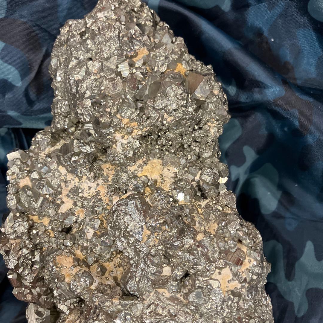パイライトの原石