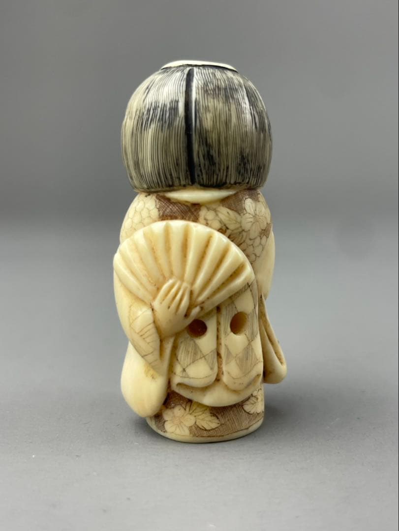 時代根付 マンモス牙製 作家物 中国美術 在銘あり 唐子 女の子