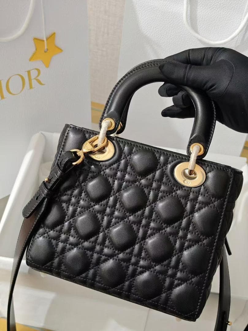 Dior ブラックレザー キルティング ハンドバッグ