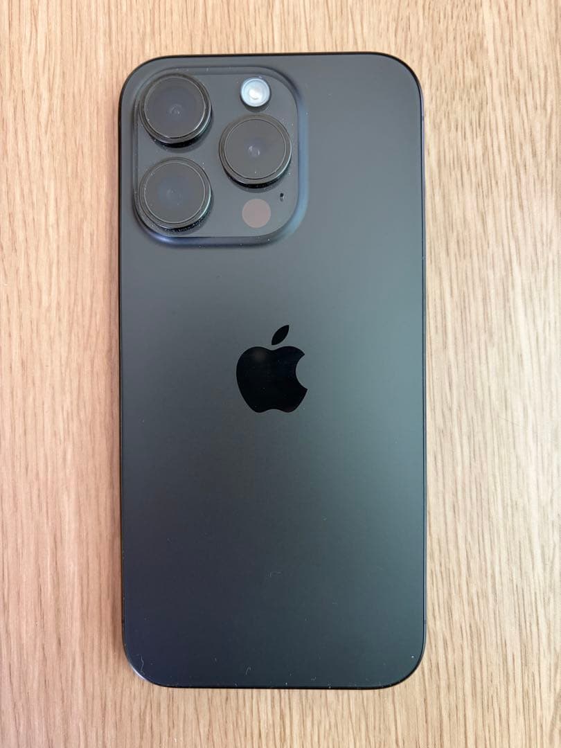 【美品】iPhone 15 Pro 128GB ブラックチタニウム