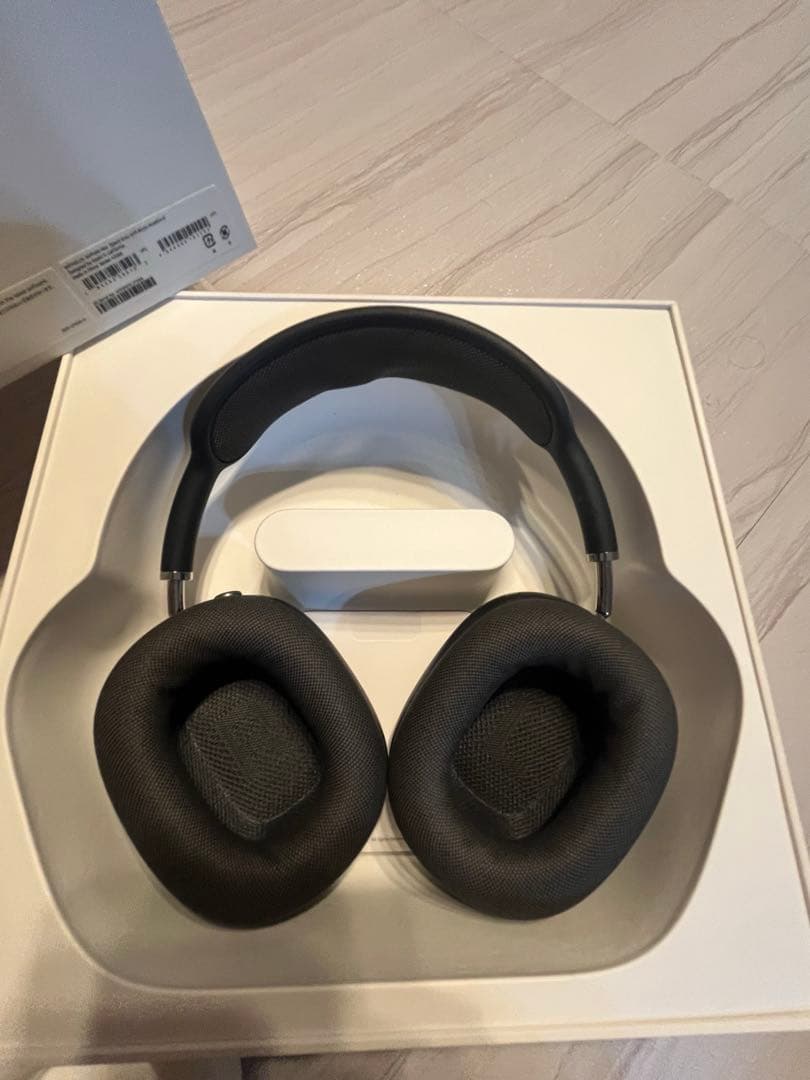 airpods max スペースグレー