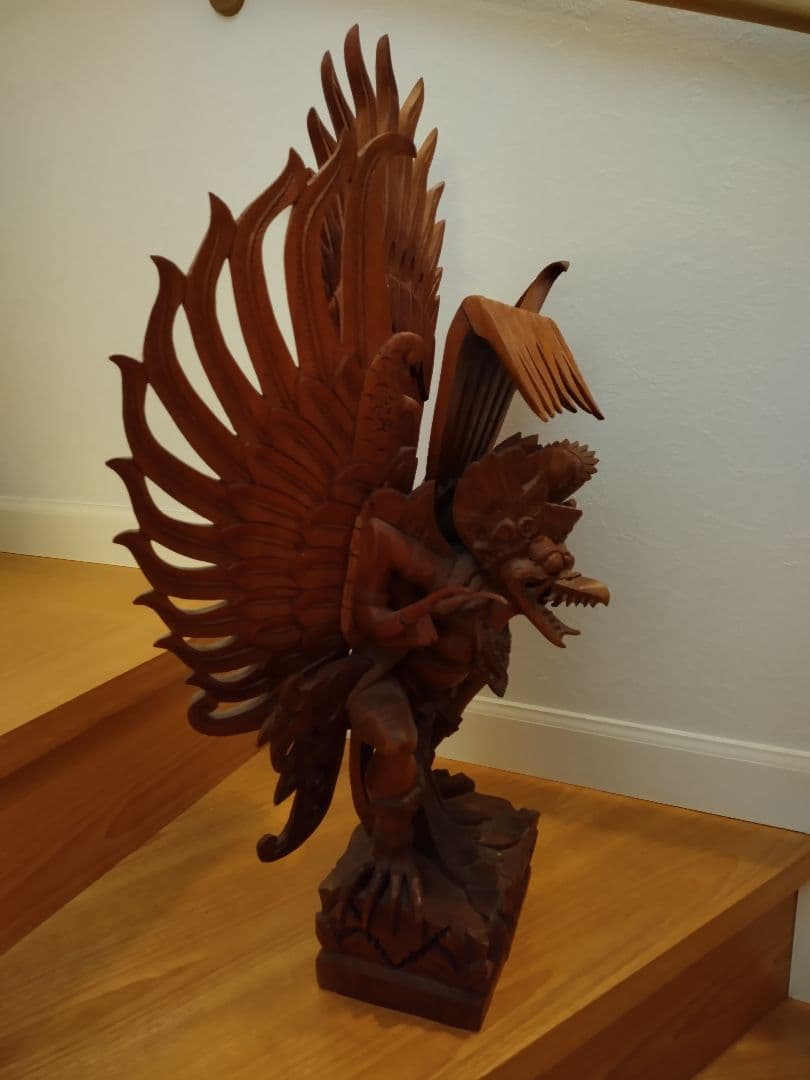 ガルーダの木彫り　100cm 木製スワールムク剤